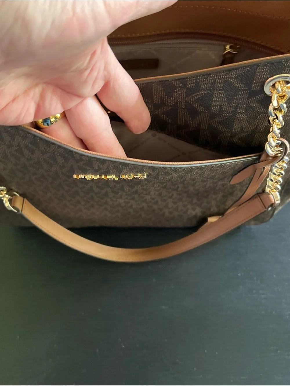 Michael Kors Jet Set tote with chain handles - Picture 4 of 5